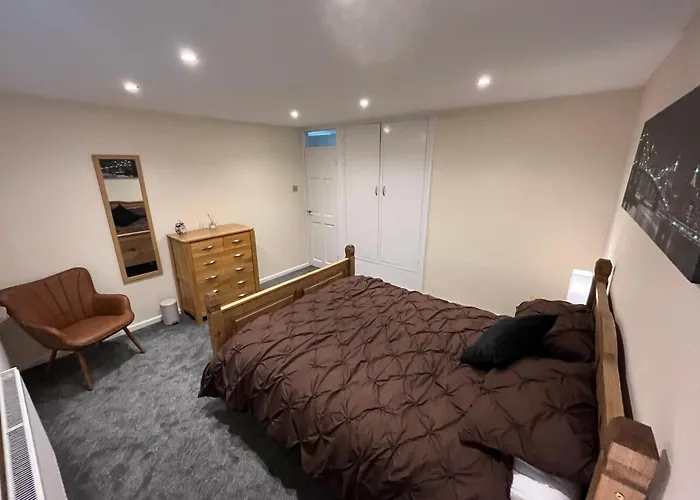 Wilford Charm Spacious 3Br Retreat In Nottingham