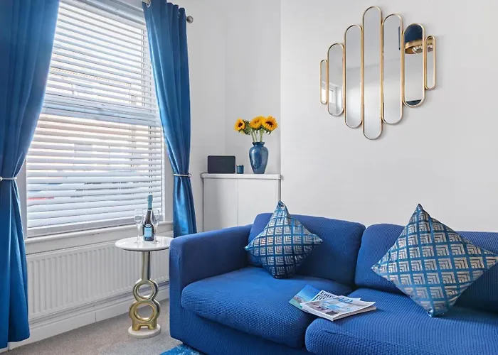 The Navy Nest Stylish Home Nottingham